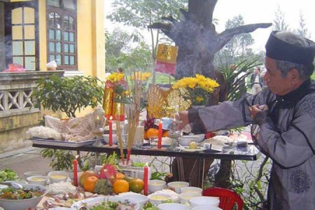 cung-mung-3-tet-quy-mao-2023-bai-cung-hoa-vang-mam-cung