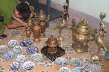chuyen-tam-linh-bi-an-ve-viec-trom-va-buon-ban-tuong-co